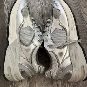 Golden Goose metallic silver Dad Star-Size 37 or 7